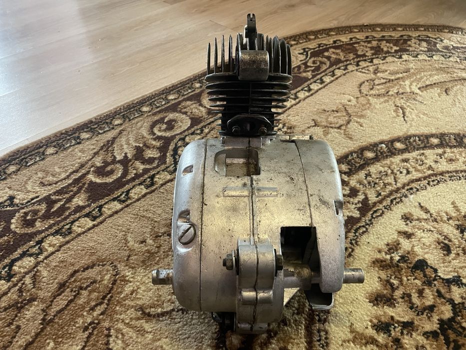 Запчастини Верховина 3, двигун Ш 51 К, сидіння