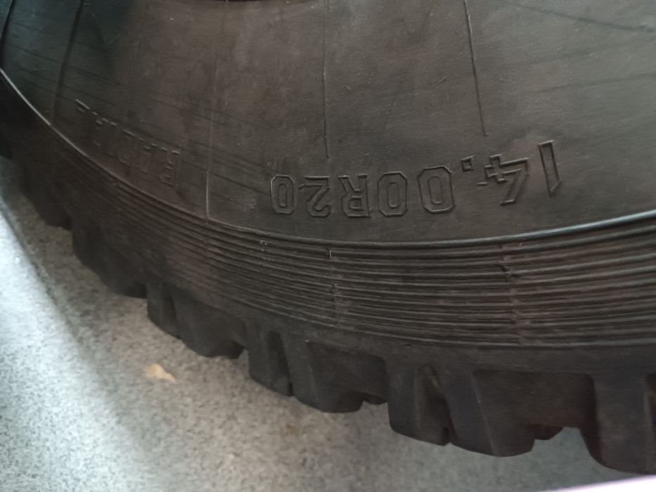 OPONY 14.00x20 z Wojska