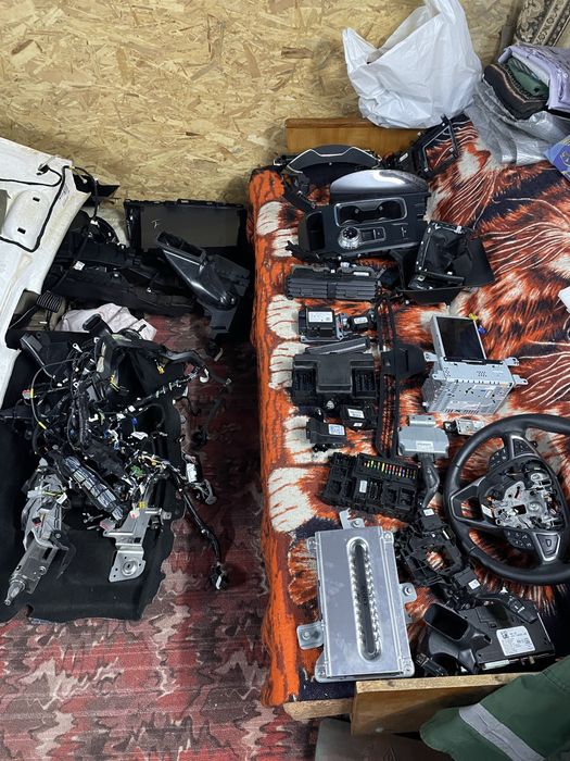 Рулевой вал  hg9c-3g506-cc