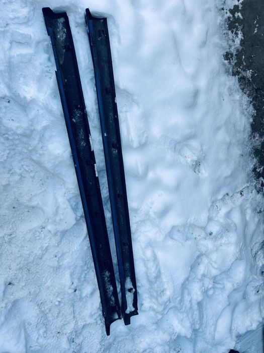 Nakladki na progi SUBARU WRX STI 2005 , ladne i cale  Orginal