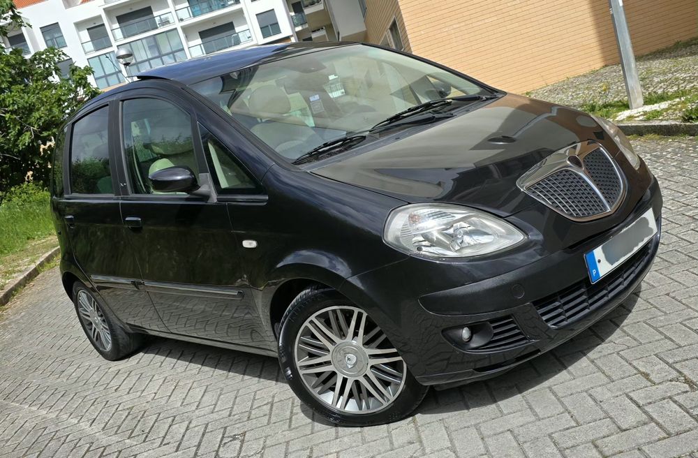 Lancia Musa 1.3 MultiJet 90cv Versão Platinum