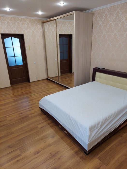 Півбудинку Дачний район