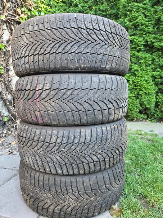 235/50/R19 NEXEN