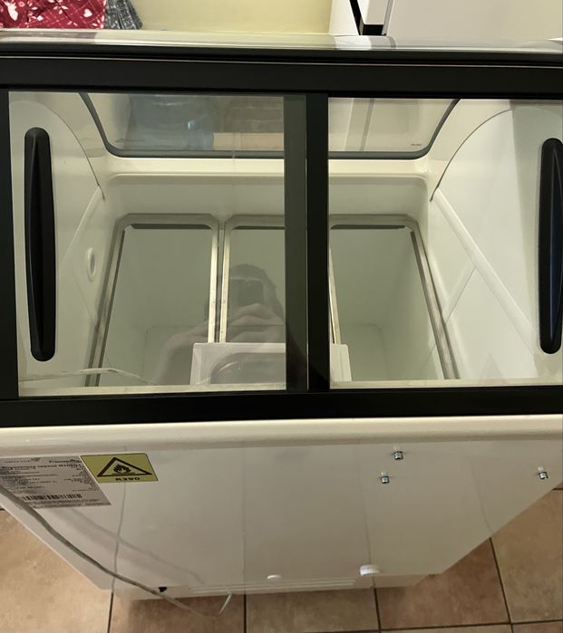 Морозильна скриня Juka M100Q