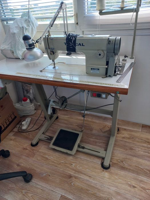 Швейні машини: SIRUBA