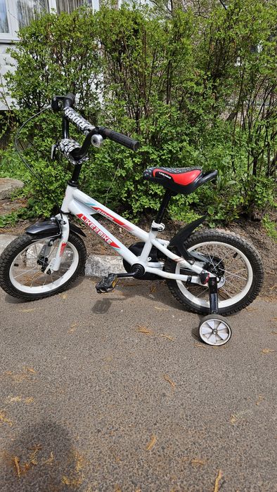 Дитячий велосипед 4-7 років