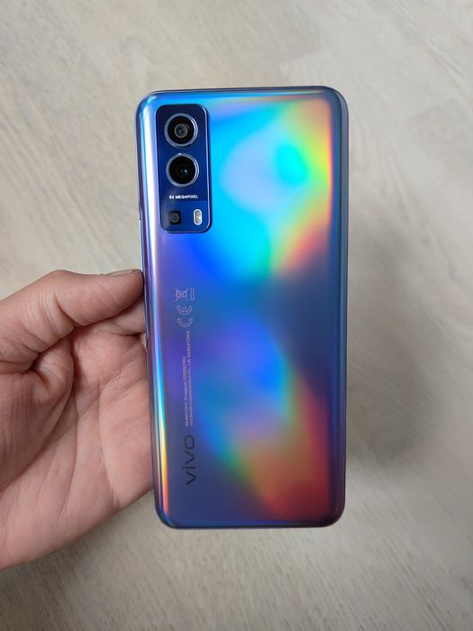 Продам Vivo Y72 5G