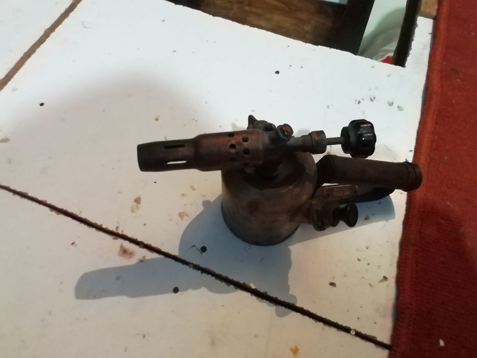 Maçarico antigo mas boa