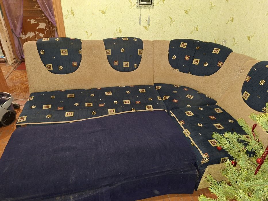 Продам кутовий диван