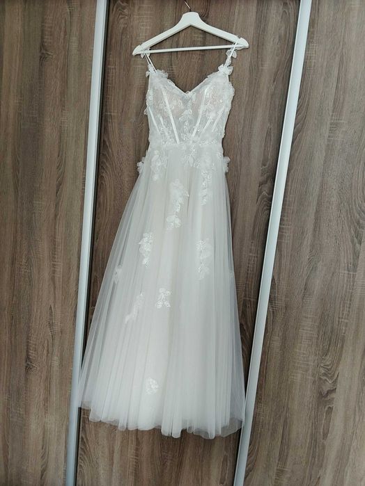 Suknia ślubna biała