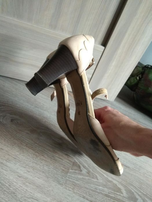 Buty 38 skóra naturalna, idealny stan