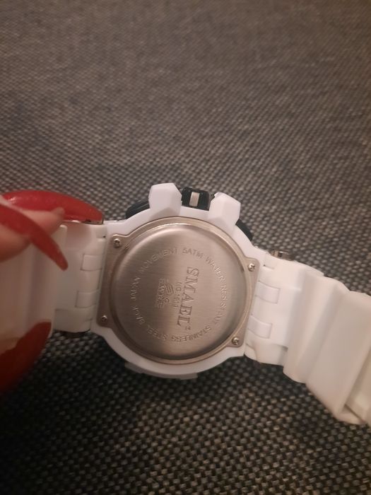 Zegarek biały smael nowy