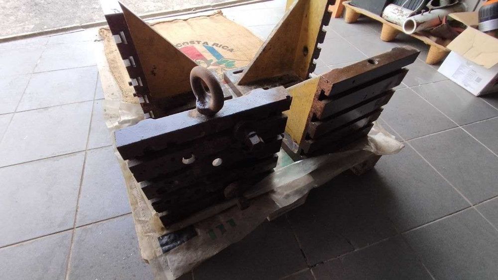 Esquadros de Fixação para Fresadora Industrial (Monobloco)