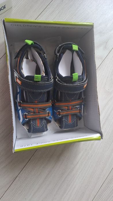 Sandałki Primigi chłopięce rozm.28