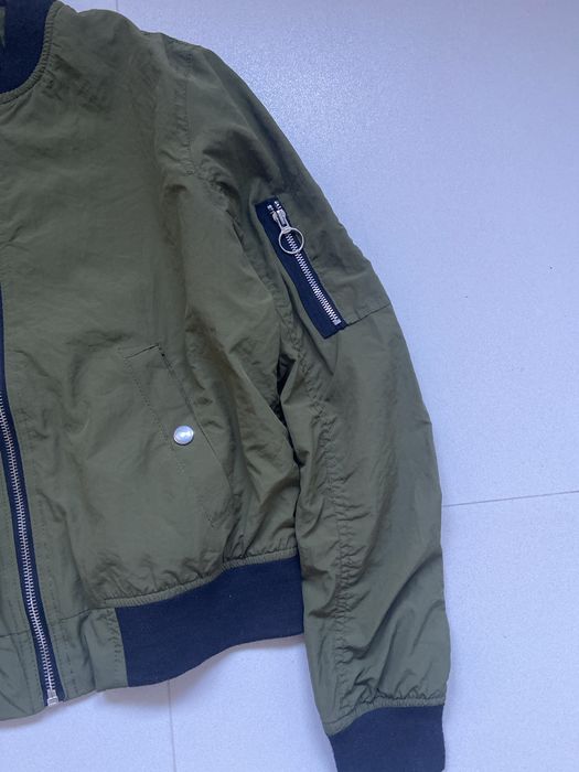 Blusao verde tropa da Bershka