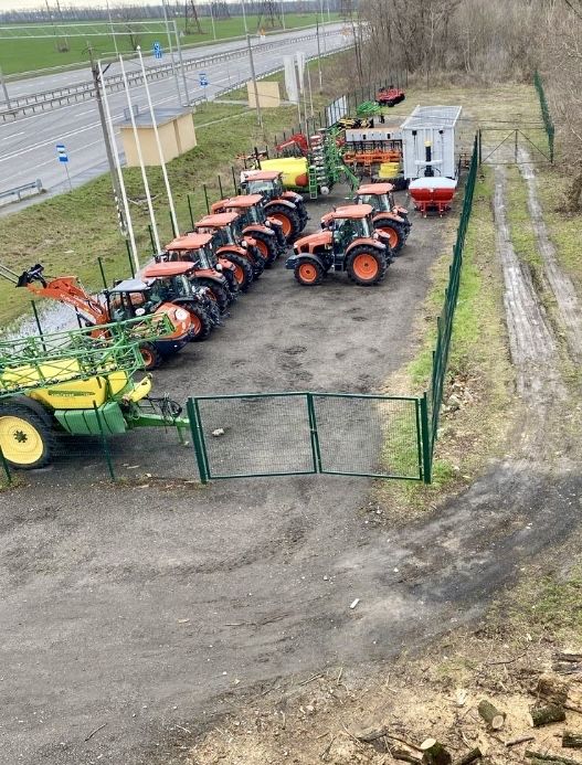 Продаж комерційного приміщення. Бізнес центр. Земельна ділянка