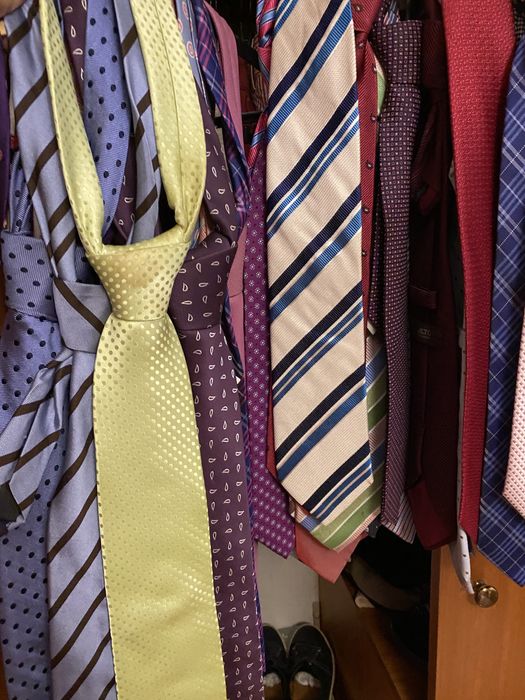 Vendo Gravatas de varios padroes l a partir de 5 euros cadz uma