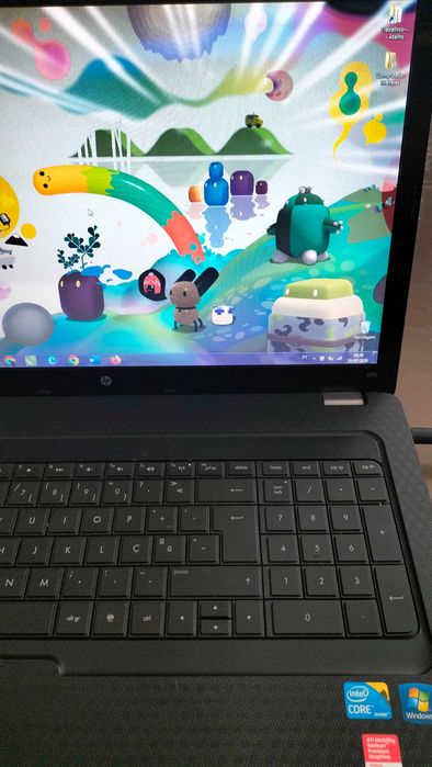 HP 17.3" IMACULADO | Intel i3 | 8GB RAM | HDD 650gb | Bateria Nova