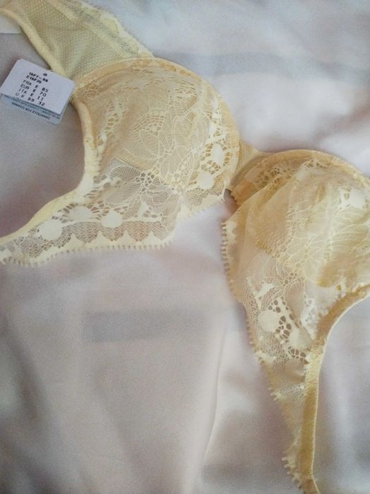 бюстгалтер CHANTELLE, 70E, Франція