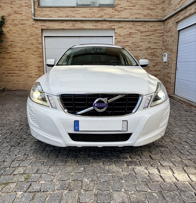 VOLVO XC 60 W4D R- DESIGN automatico