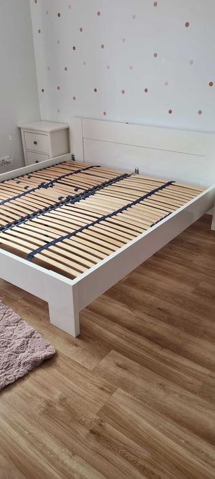 Łóżko białe 180x200