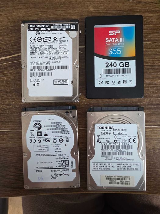 Zestaw 4 dyskow 2.5 cala HDD i SSD sprawne i uszkodzone