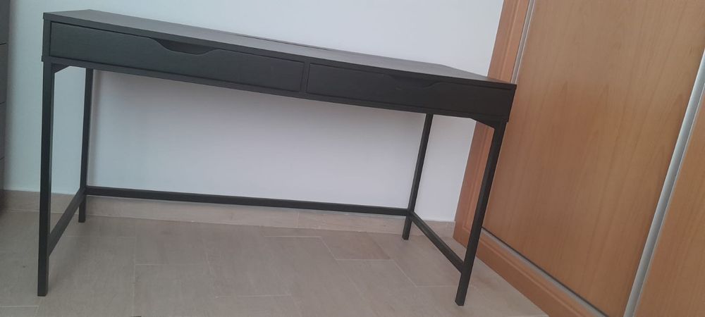 Secretaria de estudo preta ikea