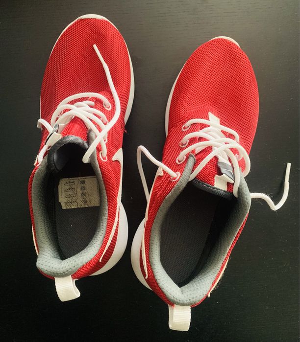 Nike Roshe One “Gym Red”