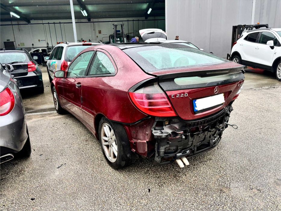 MERCEDES C220. 2003 Gasoleo