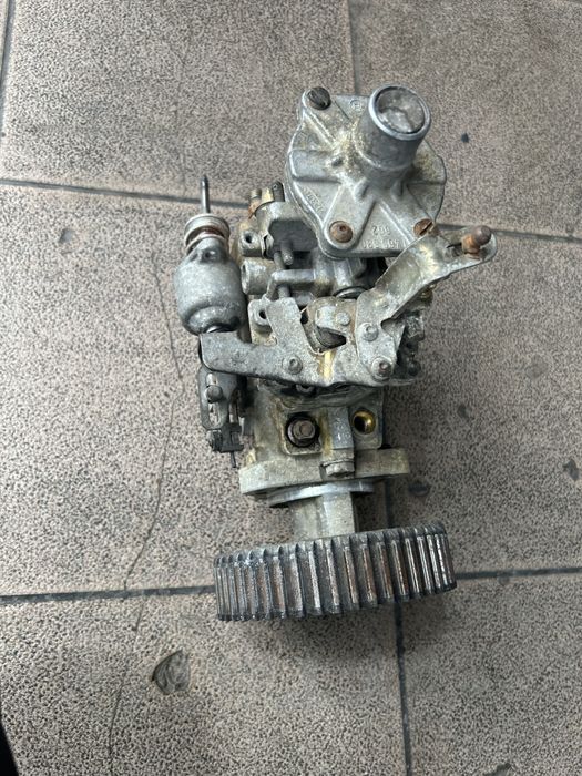 Pompa wtryskowa Transit 2.5 diesel 1995 rok