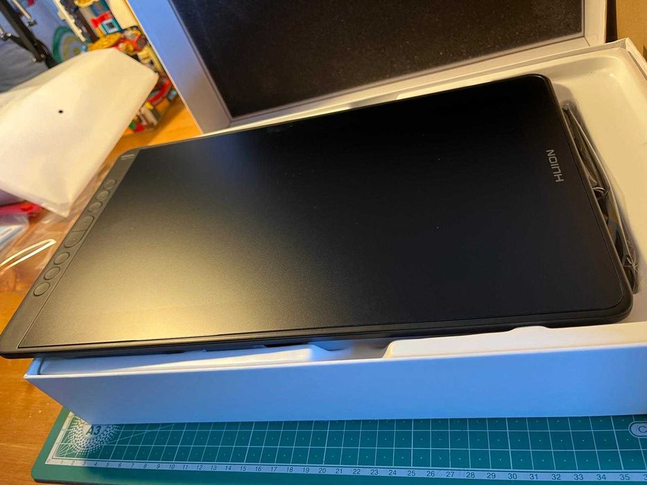 Ecra de Desenho - Tablet Gráfica Huion Kamvas 13