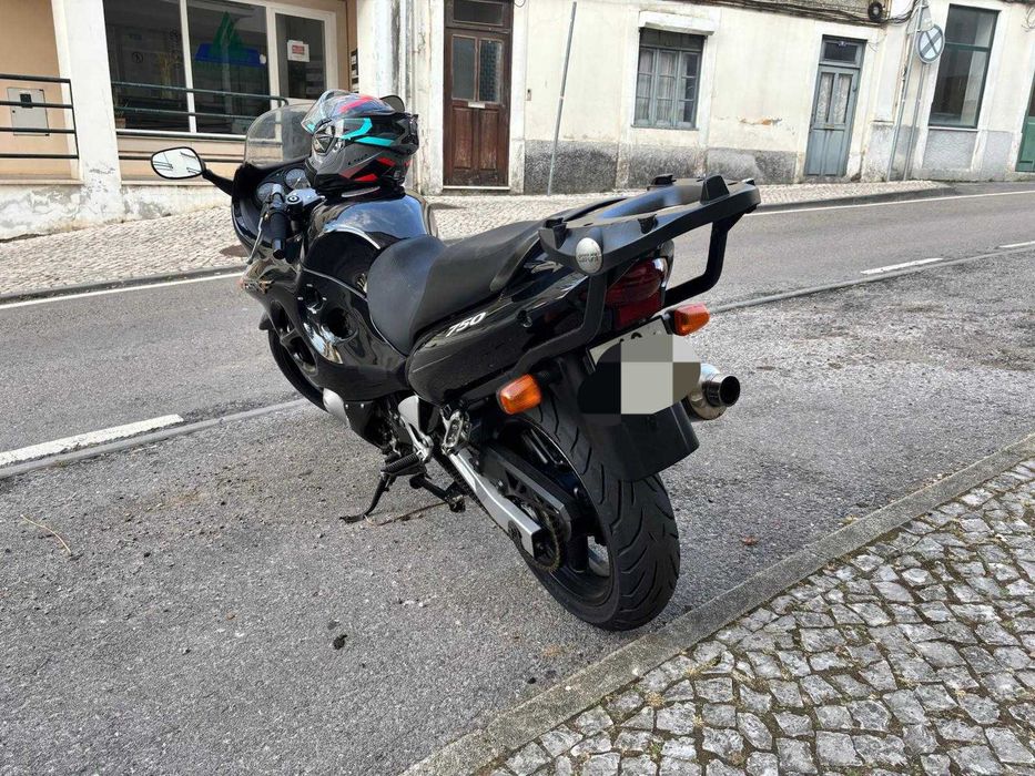 Vendo GSX 750F - 2004