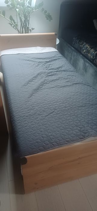 Łóżko 90x200 z pojemnikiem na pościel
