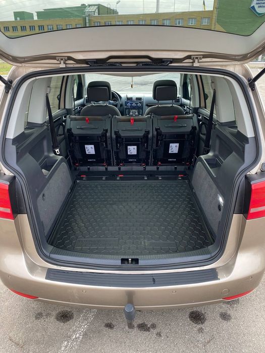 Фольсваген тоуран, Volkswagen touran