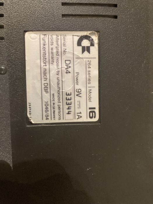 klawiatura commodore 16