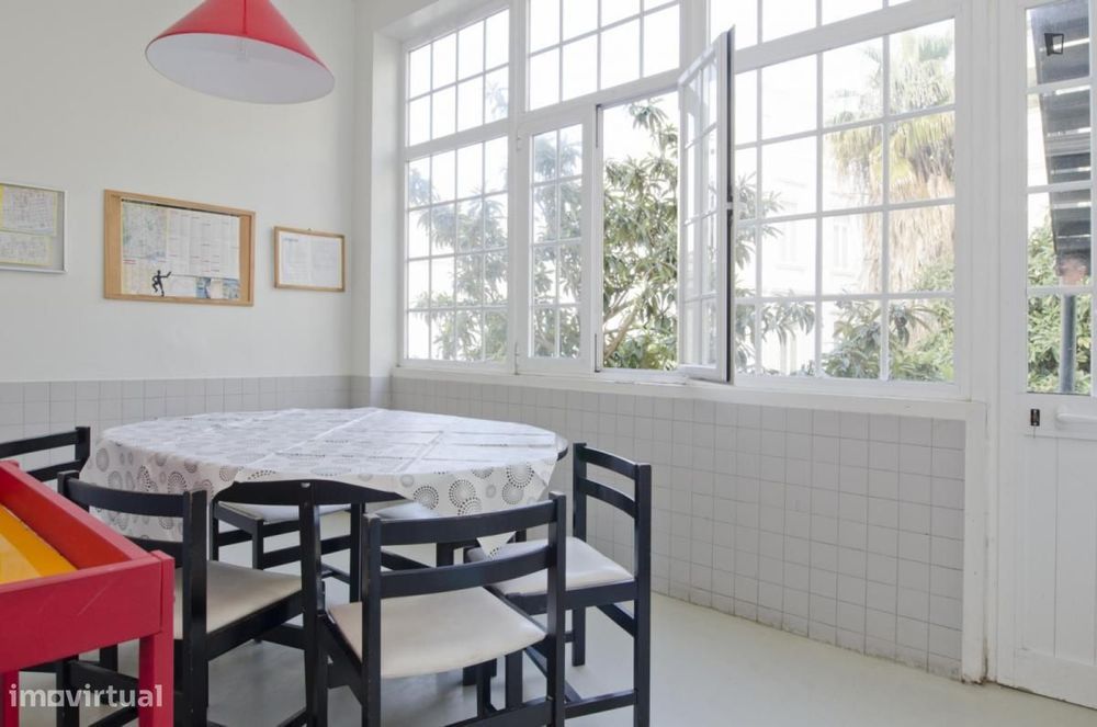 Quarto - localizado em São Bento Lisbon