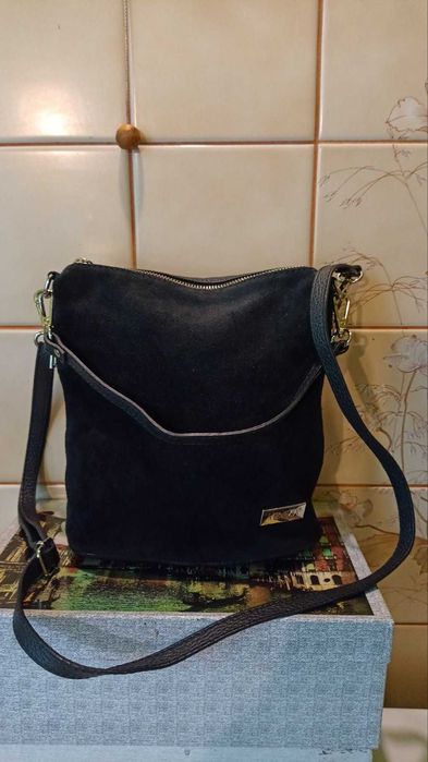 Torebka Venezia z bocznymi kieszeniami