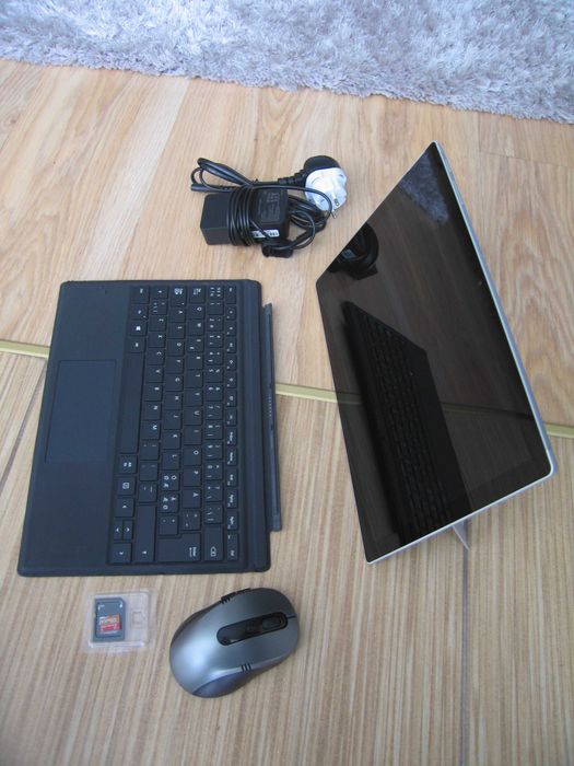 Microsoft Surface Pro 7