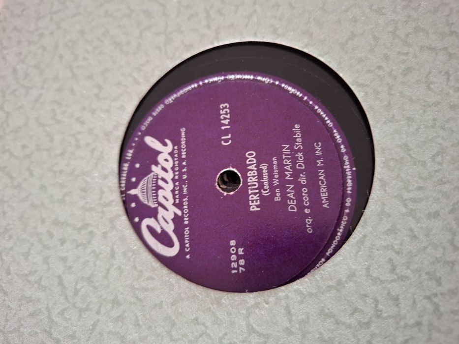 Album com 12 discos 78 rpm dos anos 50