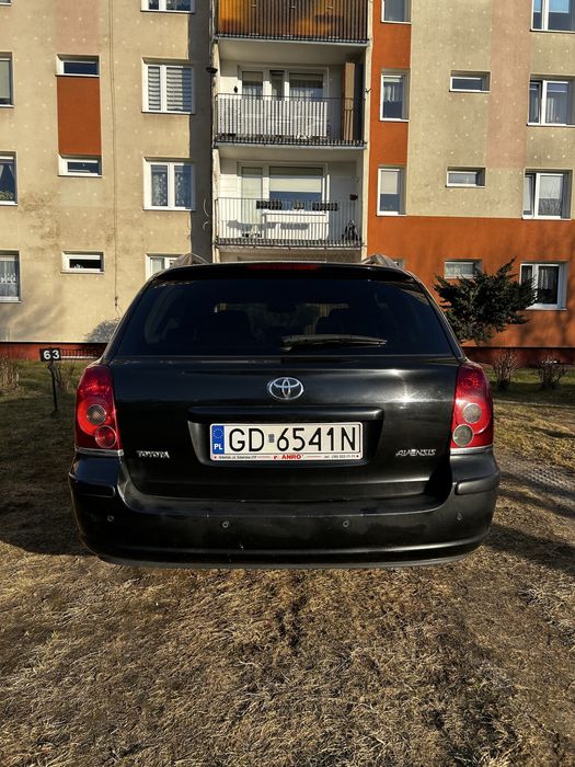 TOYOTA Avensis kombi