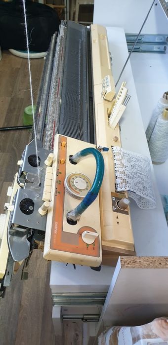 Вязальная машина