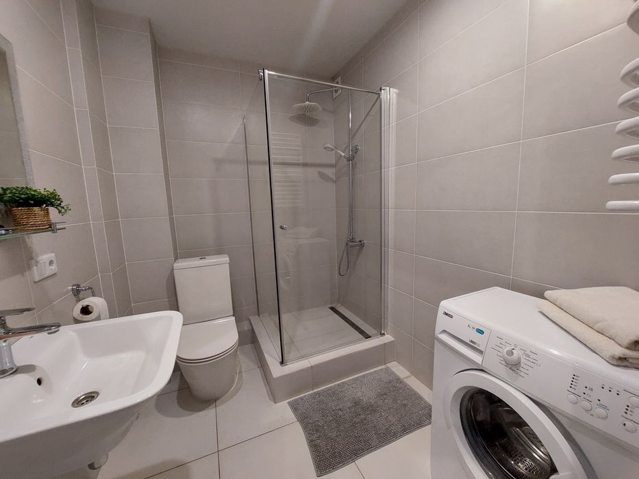 Подобова оренда З СВІТЛОМ 1кім.квартири вул.Г.Євромайдану 9