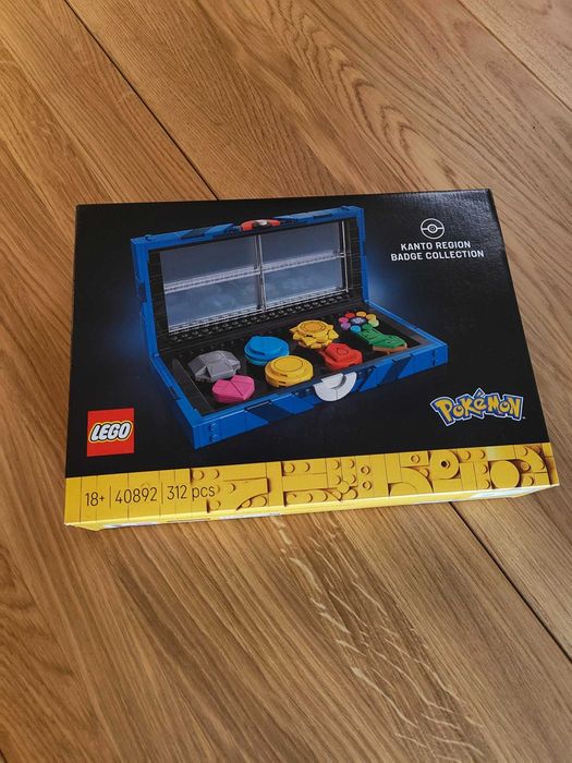 Pokemon LEGO 40892 + 72153 Venusaur, Charizard and Blastoise i odznaki