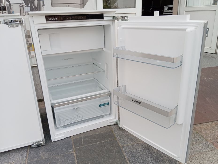 Встраиваемый холодильник Siemens KI22LVFE0 87см с морозилкой Германия