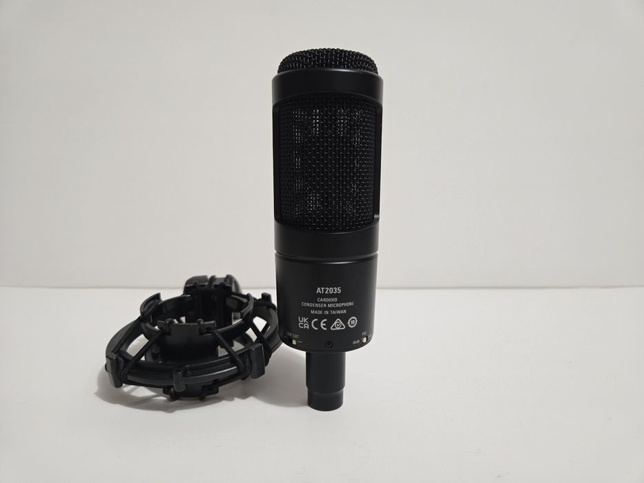 Студійний конденсаторний мікрофон Audio-Technica AT2035