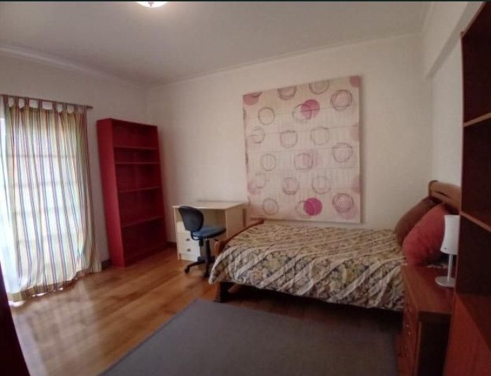 Quarto para arrendar charneca de Caparica
