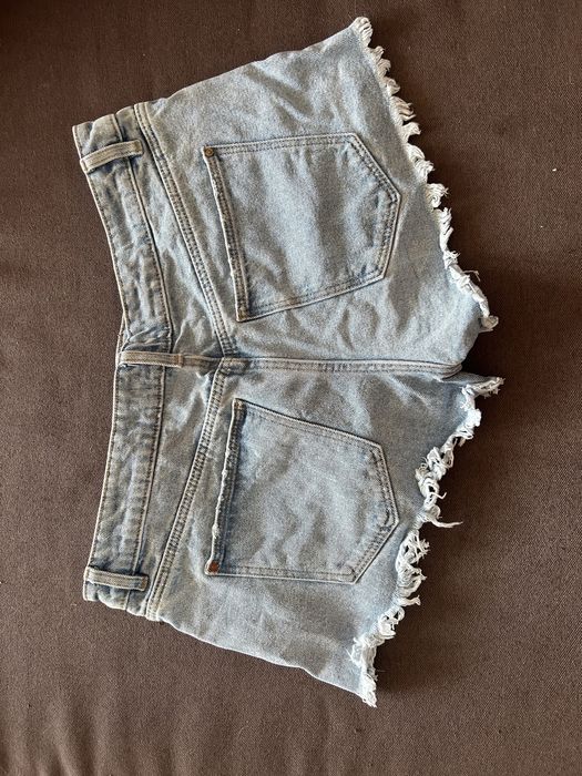 Джинсовые  шорты