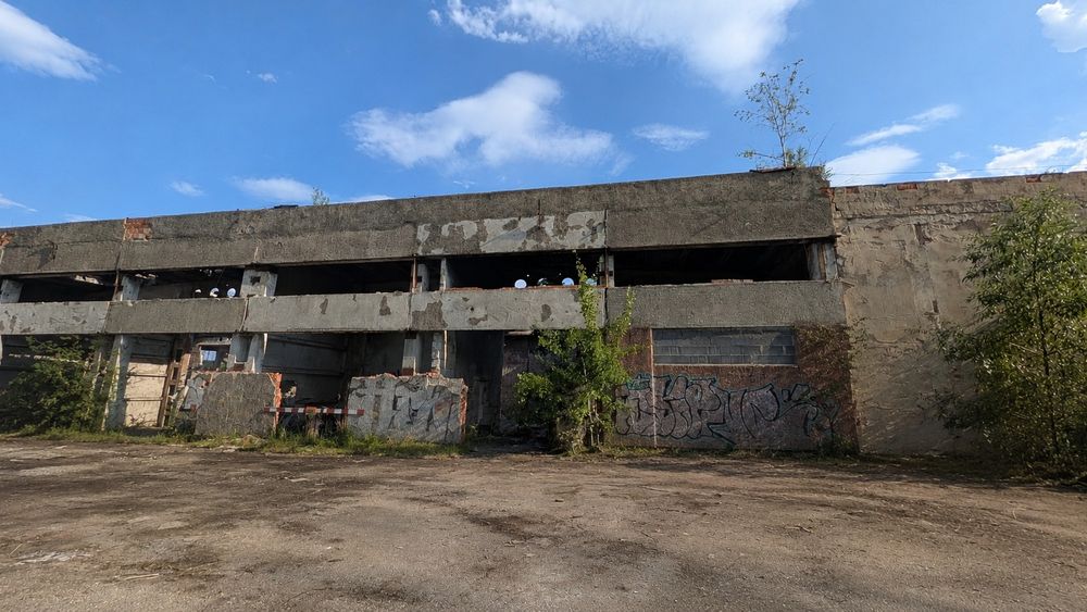 Hala magazynowo-produkcyjna 347 m² Wałbrzych okazja cenowa