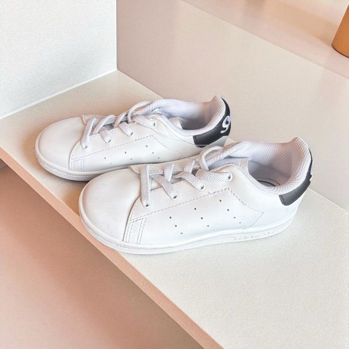 Adidas Stan Smith dziecięce białe sneakersy r. 26