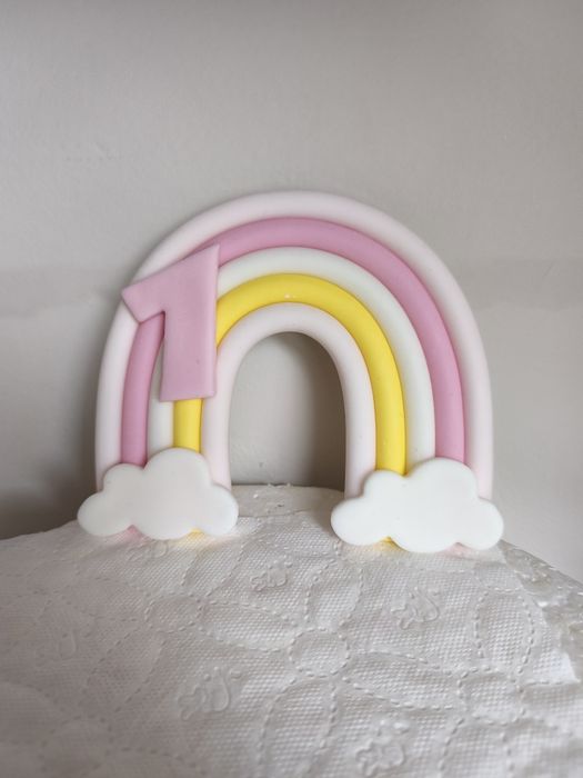 Aniołek i tęcza z masy cukrowej